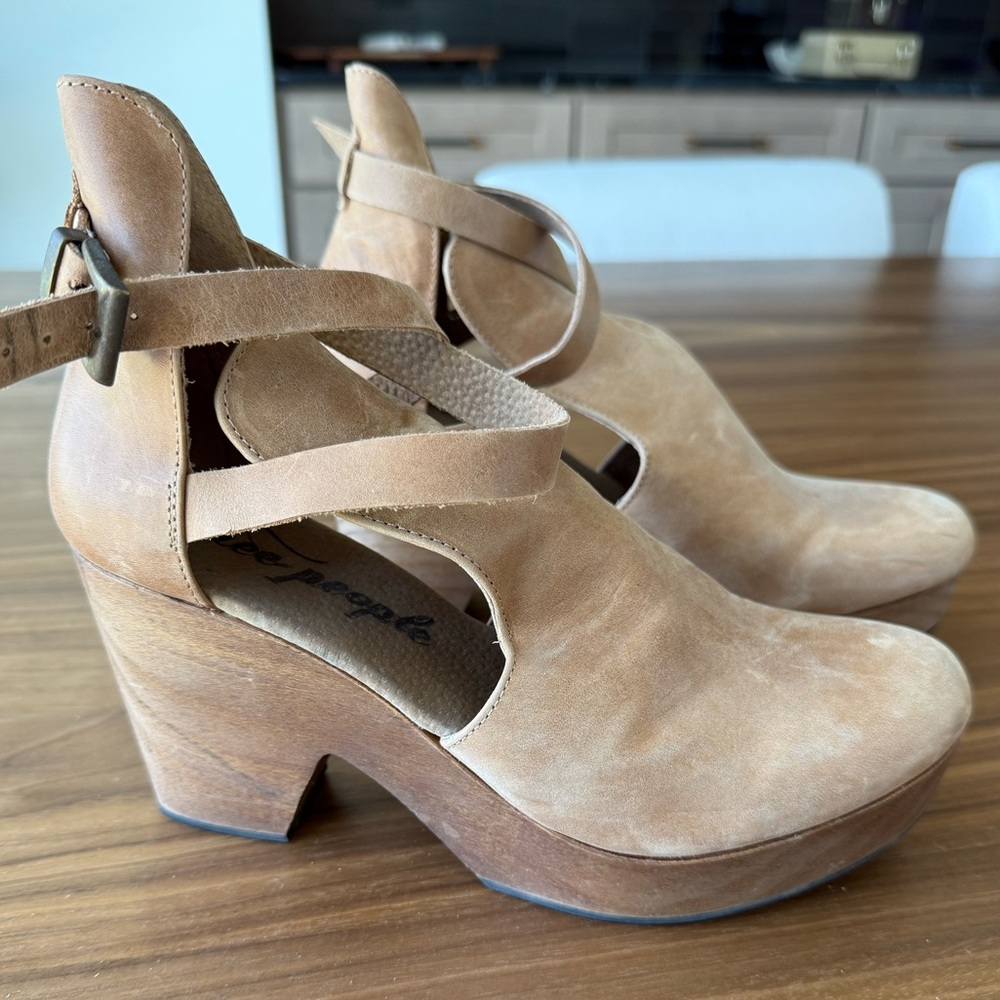 Free People Tan Suede Platform Shoes Size 39